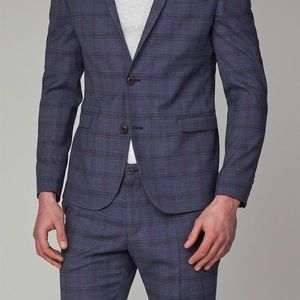 Men’s Suit